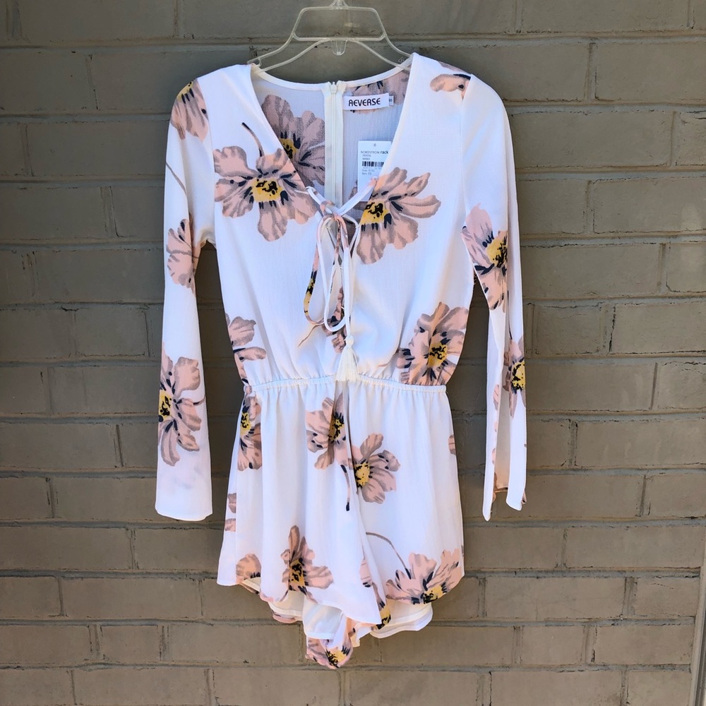NWT Reverse Size S Floral Romper